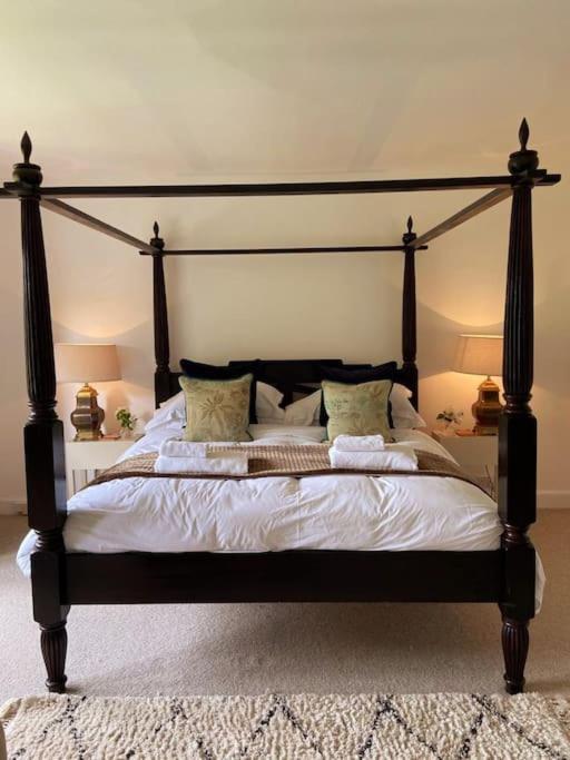The Dower House At Parnham Park Villa บีอามินสเตอร์ ภายนอก รูปภาพ