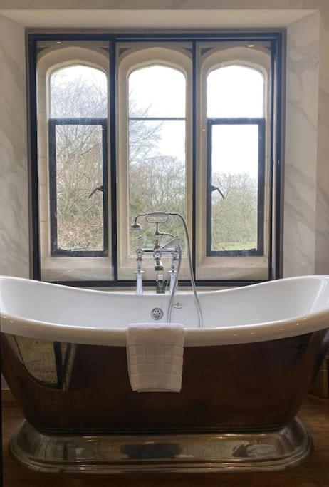 The Dower House At Parnham Park Villa บีอามินสเตอร์ ภายนอก รูปภาพ